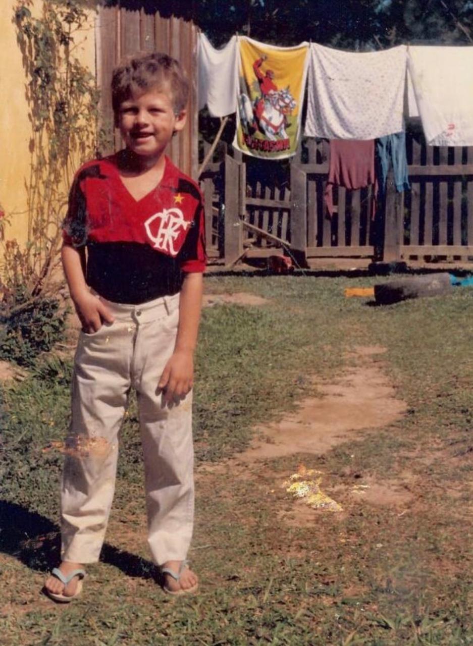 Samuel Silva durante a infância em Grandes Rios